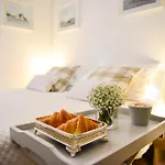 Palace Apartment *