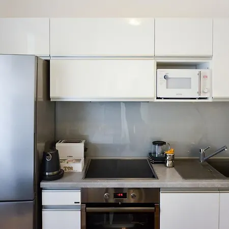 Palace Apartment *