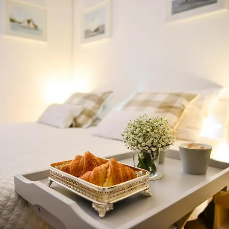 Palace Apartment *
